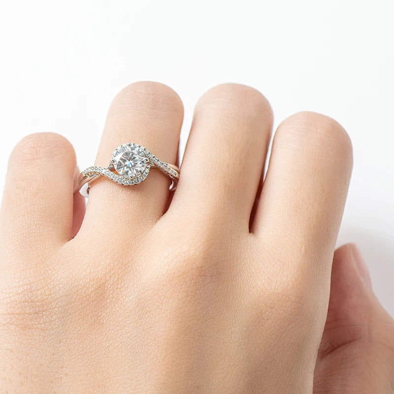 925 Sterling Silver Moissanite Engagement Ring | 1ct Round Brilliant Cut | Diamonds Grace