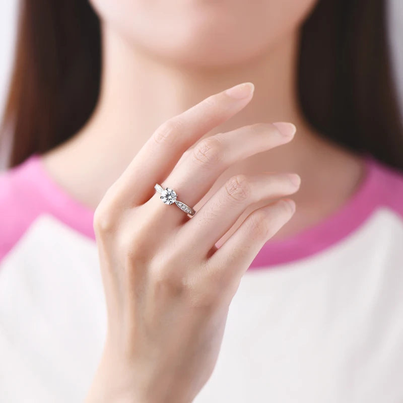 Round Moissanite Engagement Ring 1ct D Color | 925 Silver | Diamonds Grace